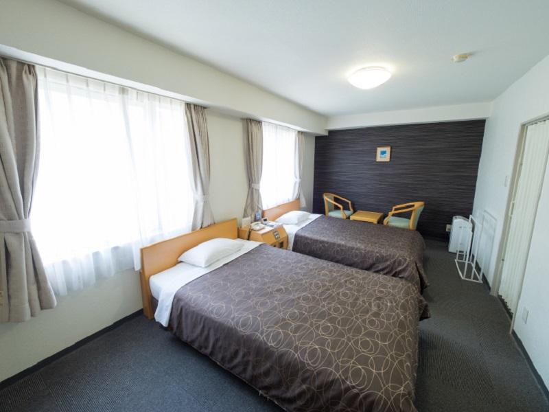 Hotel Shin Osaka Esterno foto