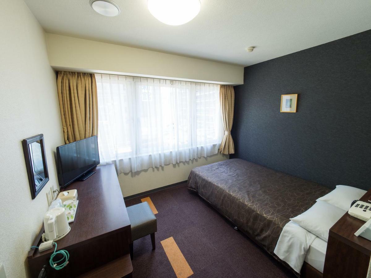 Hotel Shin Osaka Esterno foto